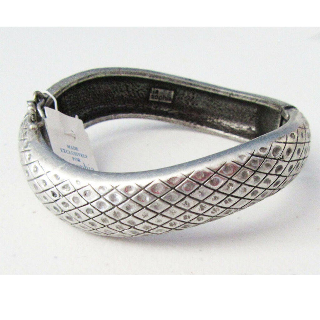 Lia Sophia Jewelry Sidewinder Bracelet 6$